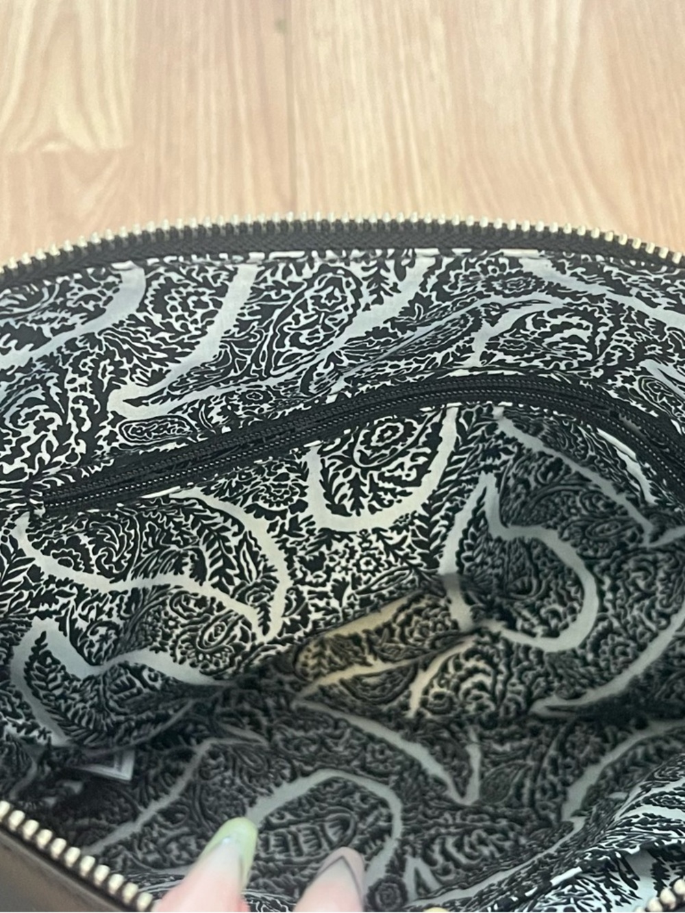 Vera Bradley Crossbody - Picture 6 of 6
